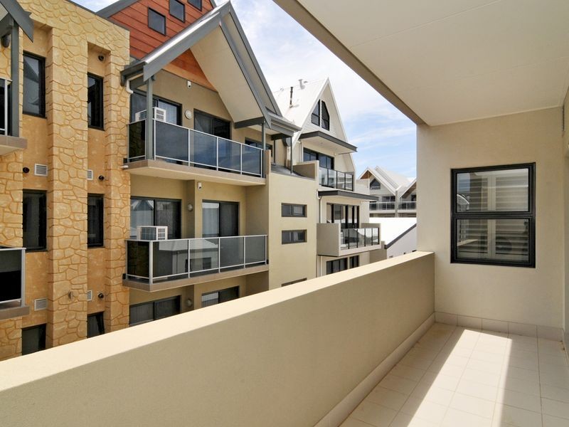 2 24 Vivaldi Drive, Mandurah WA 6210