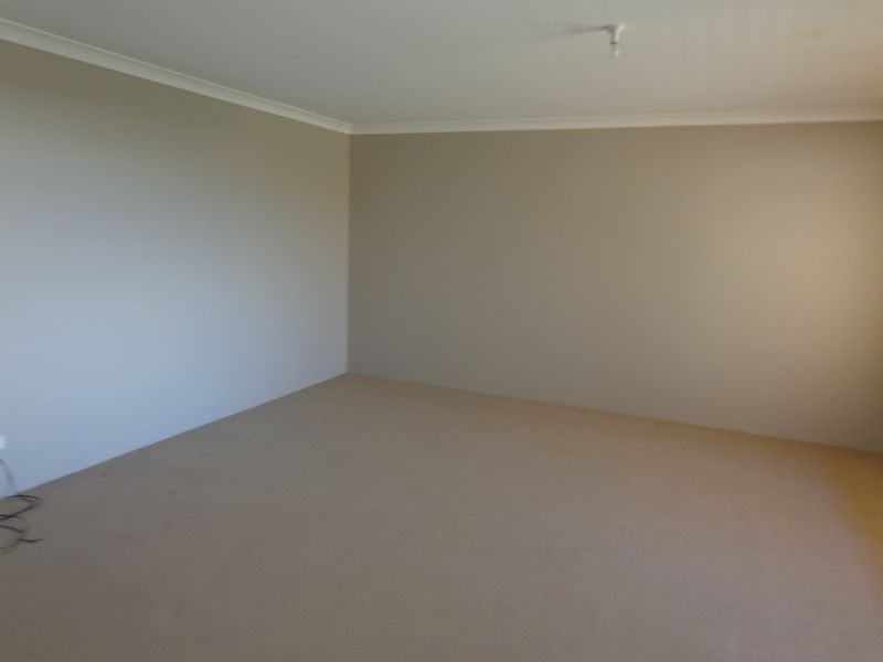 20 Grasshill Grange, Halls Head WA 6210