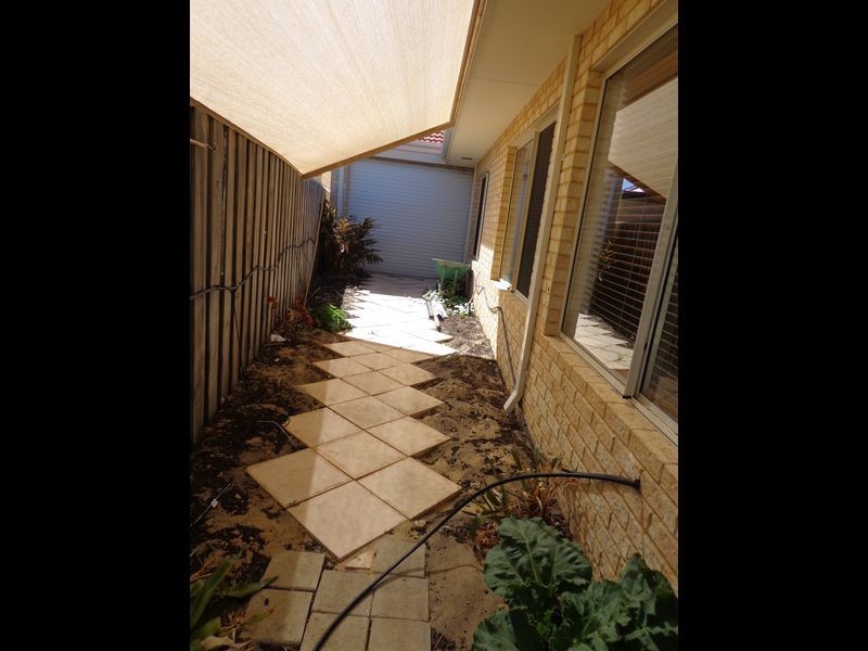 20 Grasshill Grange, Halls Head WA 6210