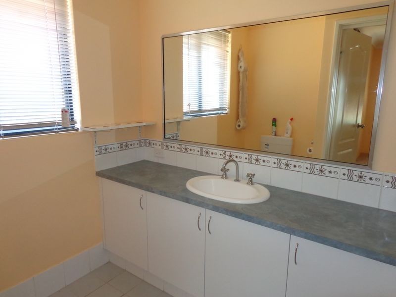 36 Ravendale Drive, Dudley Park WA 6210