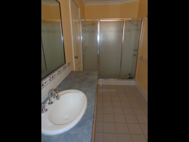 36 Ravendale Drive, Dudley Park WA 6210