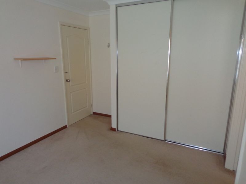 36 Ravendale Drive, Dudley Park WA 6210