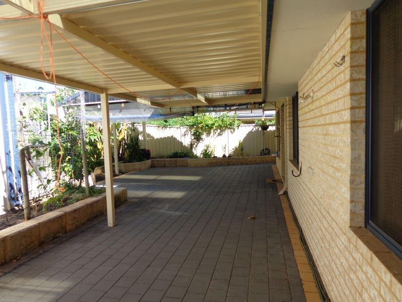 36 Ravendale Drive, Dudley Park WA 6210