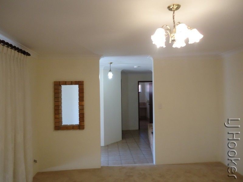 13 Pepperwood Rise, Halls Head WA 6210