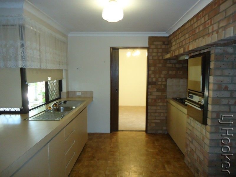 13 Pepperwood Rise, Halls Head WA 6210