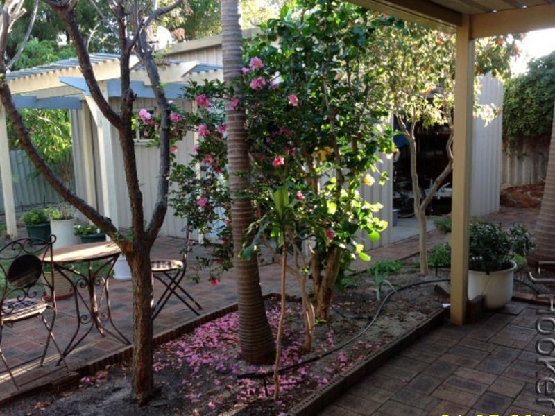 13 Pepperwood Rise, Halls Head WA 6210