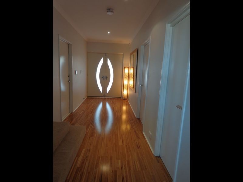 8 Carissa Turn, Halls Head WA 6210