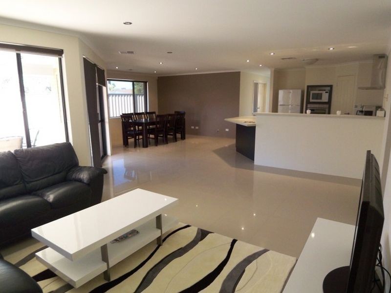 42A Linley Road, Wannanup WA 6210