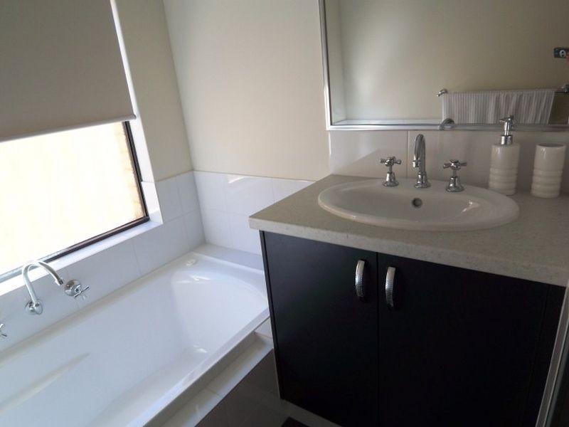 42A Linley Road, Wannanup WA 6210