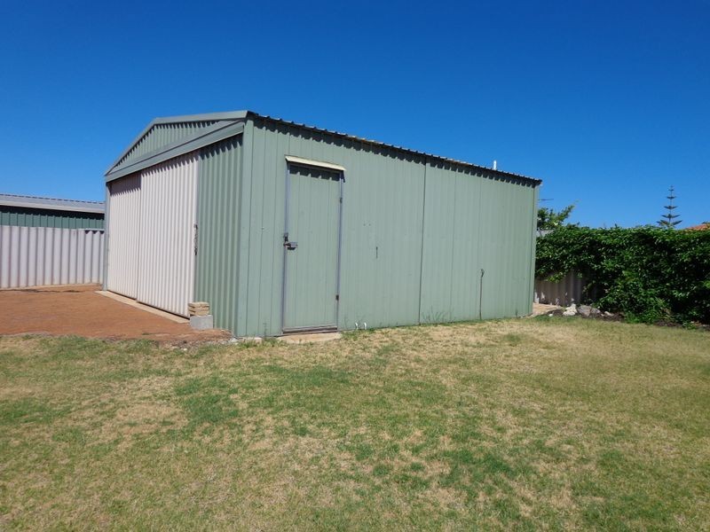 31 Tamarisk Drive, Halls Head WA 6210