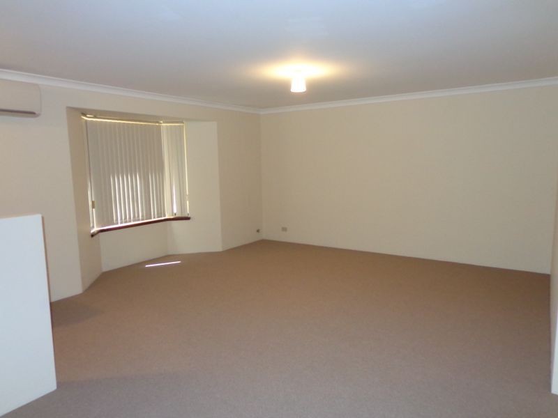 31 Tamarisk Drive, Halls Head WA 6210