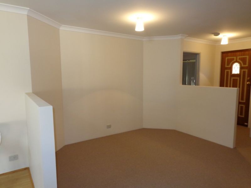 31 Tamarisk Drive, Halls Head WA 6210
