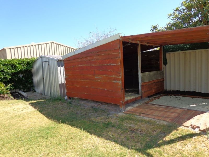 31 Tamarisk Drive, Halls Head WA 6210