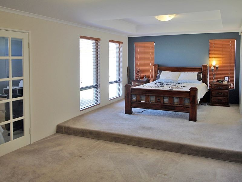 11 Breynia Link, Halls Head WA 6210