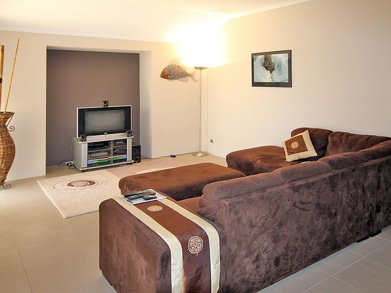 11 Breynia Link, Halls Head WA 6210