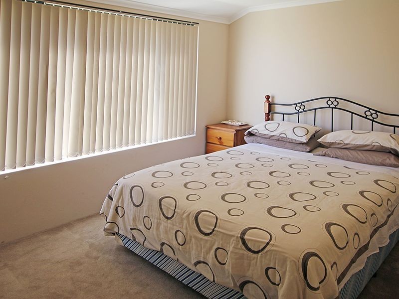 11 Breynia Link, Halls Head WA 6210