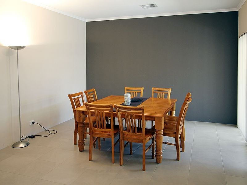 11 Breynia Link, Halls Head WA 6210