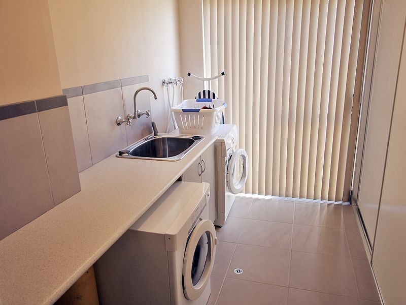 11 Breynia Link, Halls Head WA 6210