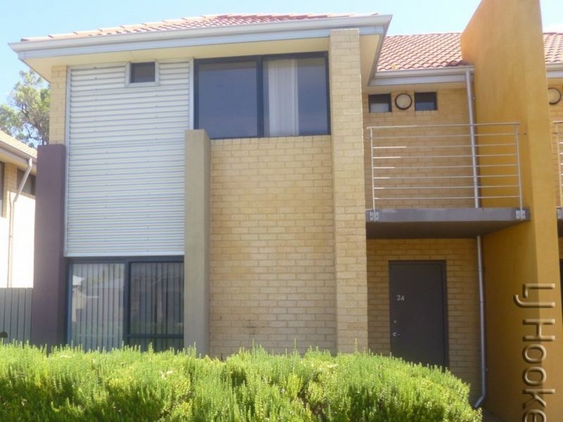 24/1 Mariners Cove Drive, Dudley Park WA 6210