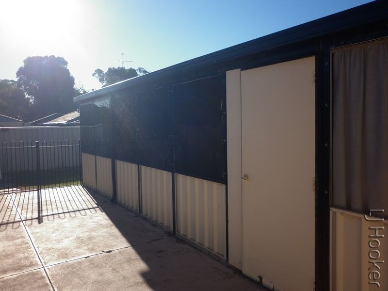 17 Cane Road, Greenfields WA 6210