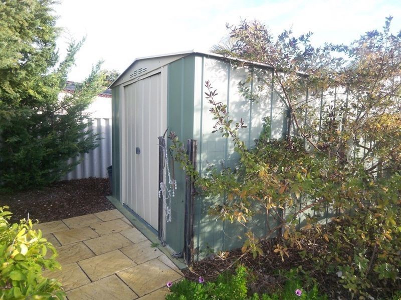 11 Dunbar Court, Meadow Springs WA 6210