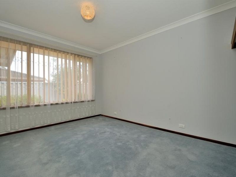 1/8 Chepstow Drive, Mandurah WA 6210