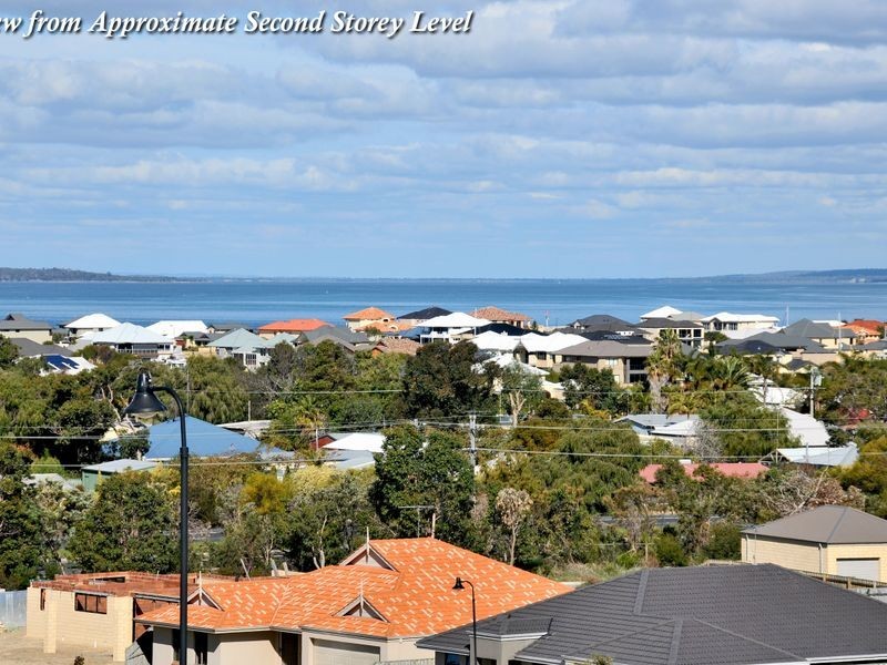 4 Delphis Way, Wannanup WA 6210