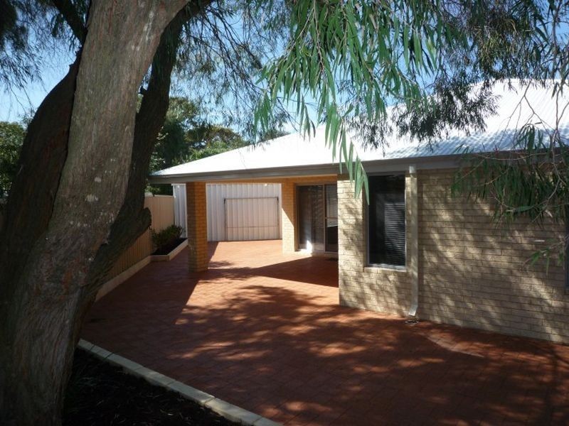 6A Raglan Close, Falcon WA 6210