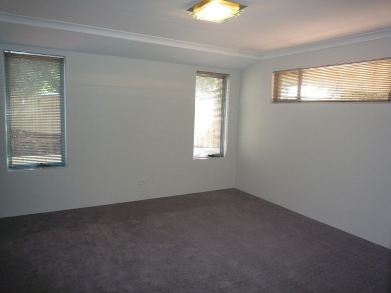 6A Raglan Close, Falcon WA 6210