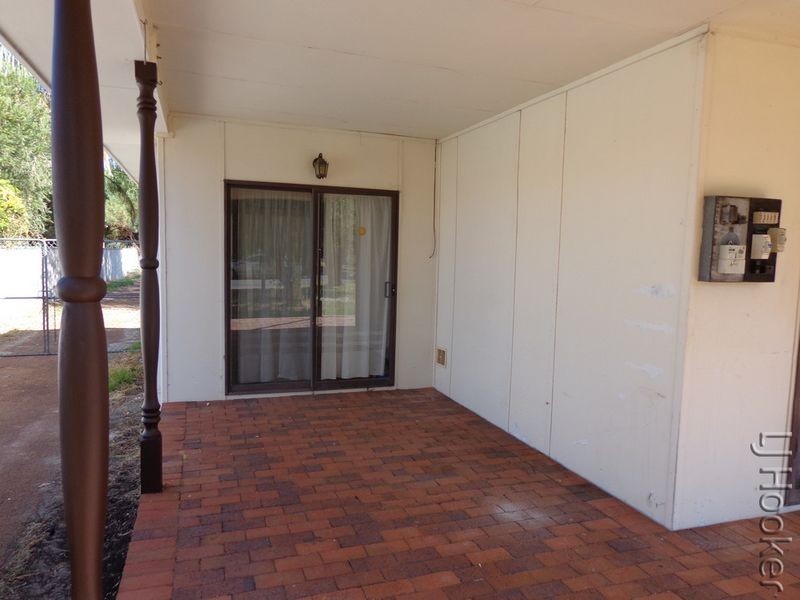 11 Derek Road, Coodanup WA 6210