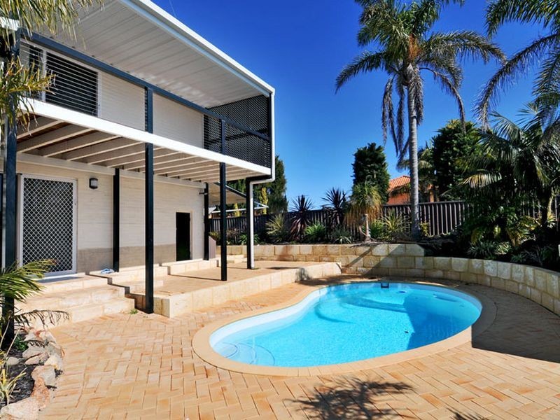 26 Hestia Place, San Remo WA 6210