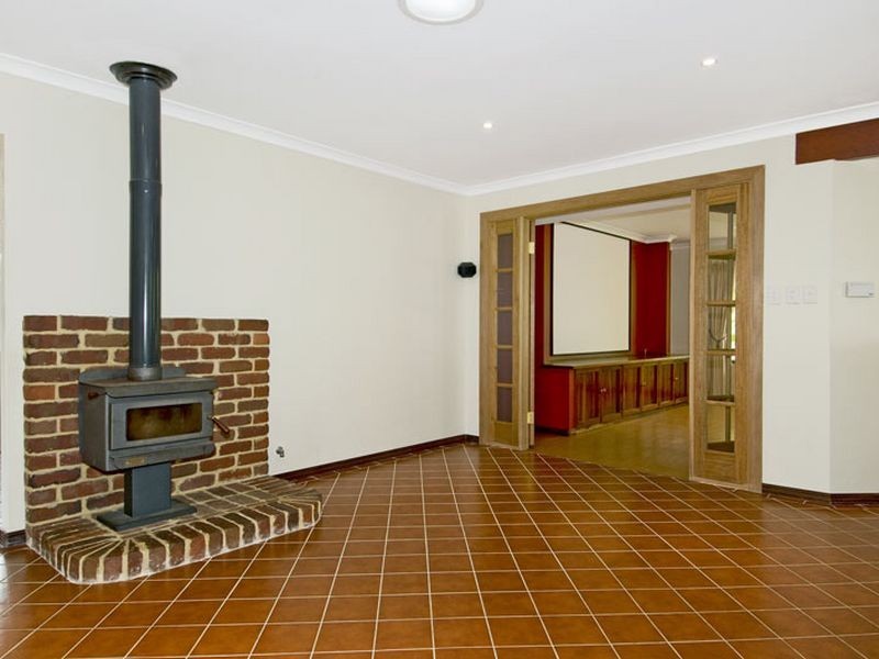 54 Casuarina Drive, Halls Head WA 6210