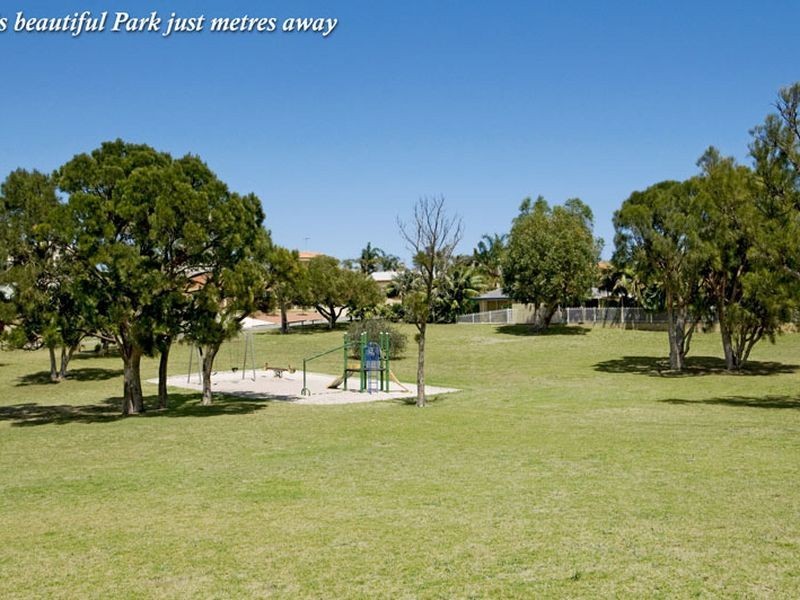 54 Casuarina Drive, Halls Head WA 6210