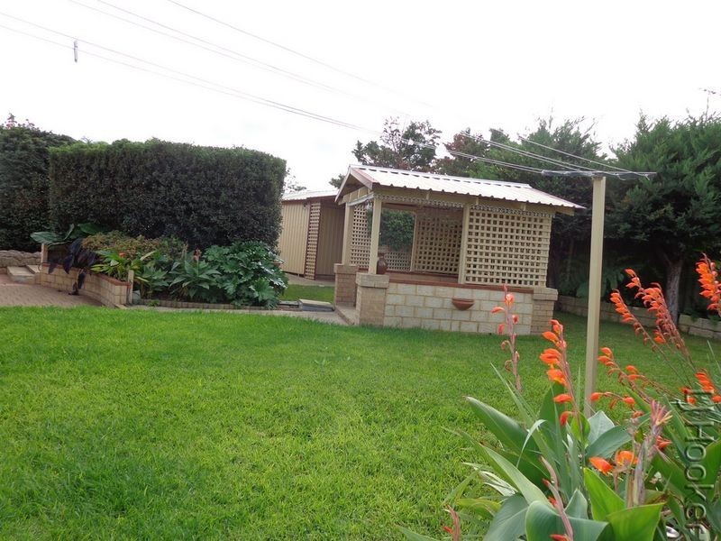 79 Mississippi Drive, Greenfields WA 6210