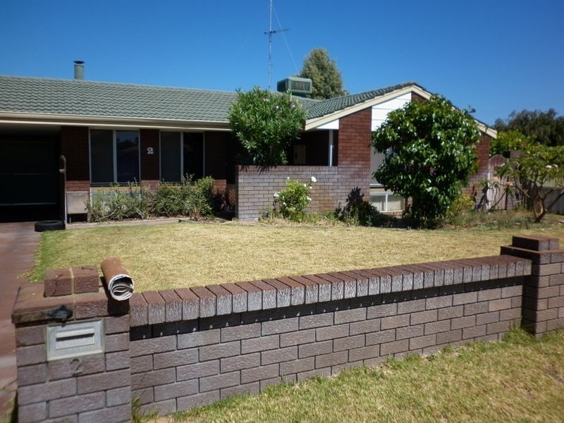 2 Chester Way, Rockingham WA 6168