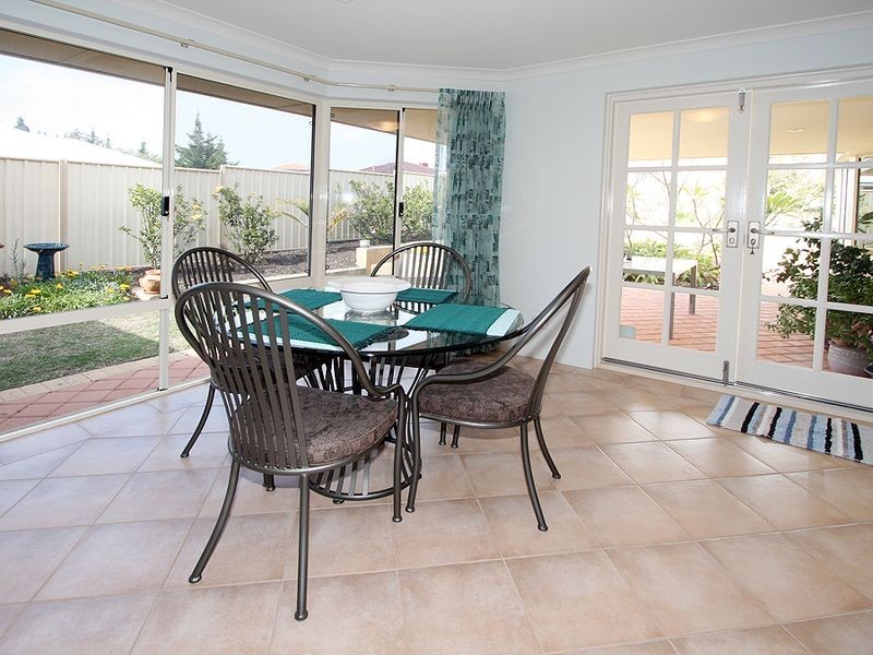 7 Batavia Avenue, Wannanup WA 6210