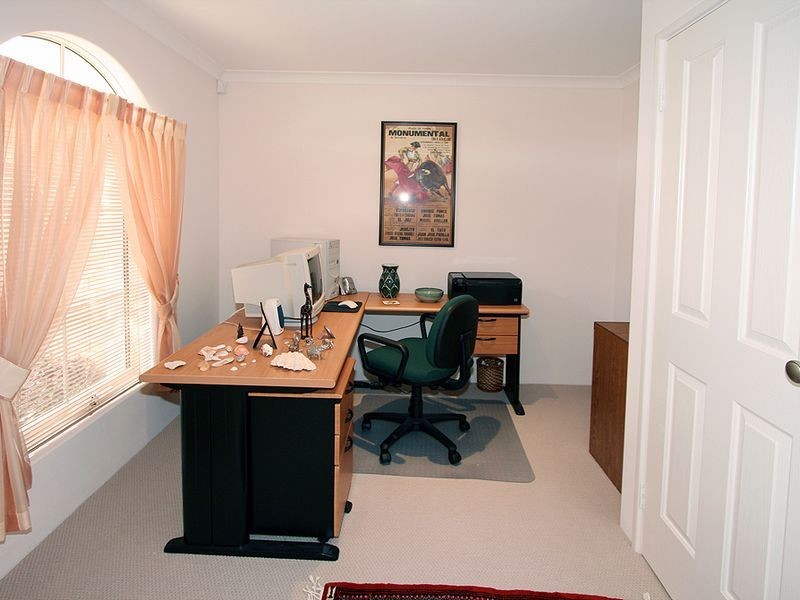 7 Batavia Avenue, Wannanup WA 6210