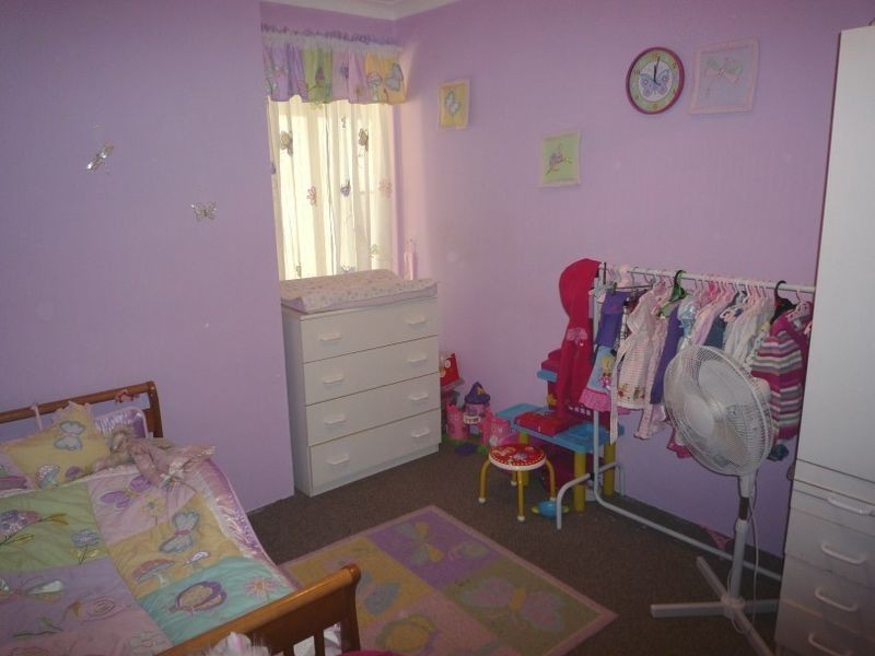 6 Muntries Place, Halls Head WA 6210