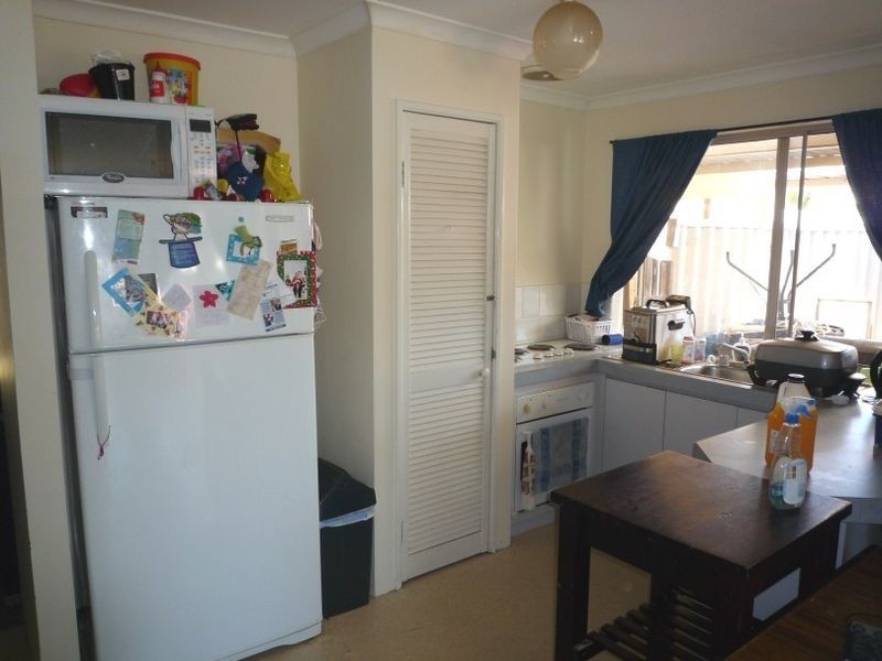6 Muntries Place, Halls Head WA 6210