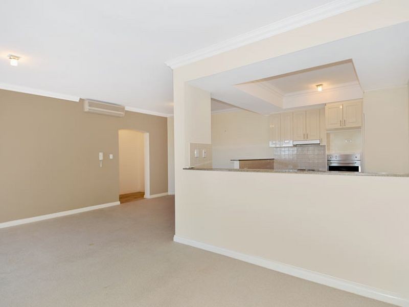 1/37 Dolphin Drive, Mandurah WA 6210