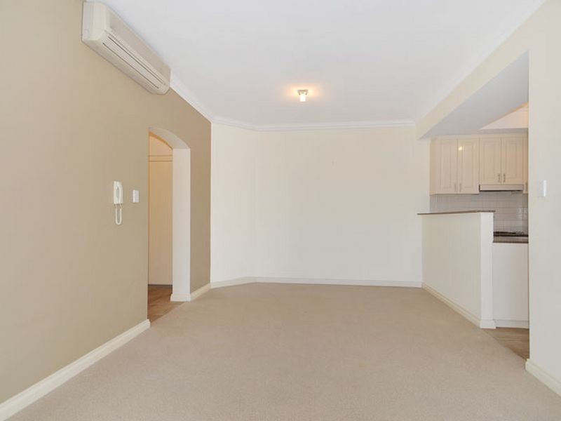 1/37 Dolphin Drive, Mandurah WA 6210