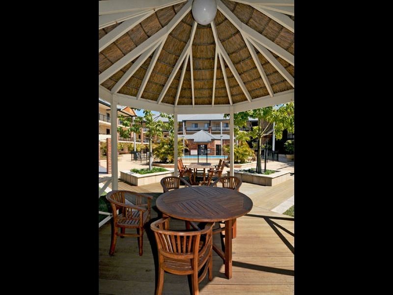 1/37 Dolphin Drive, Mandurah WA 6210