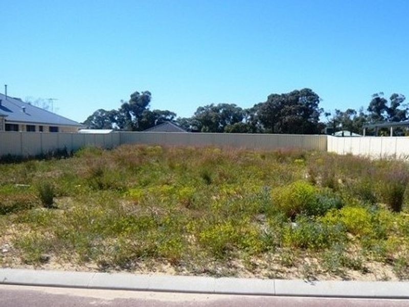 20 Garcia Loop, Lakelands WA 6180