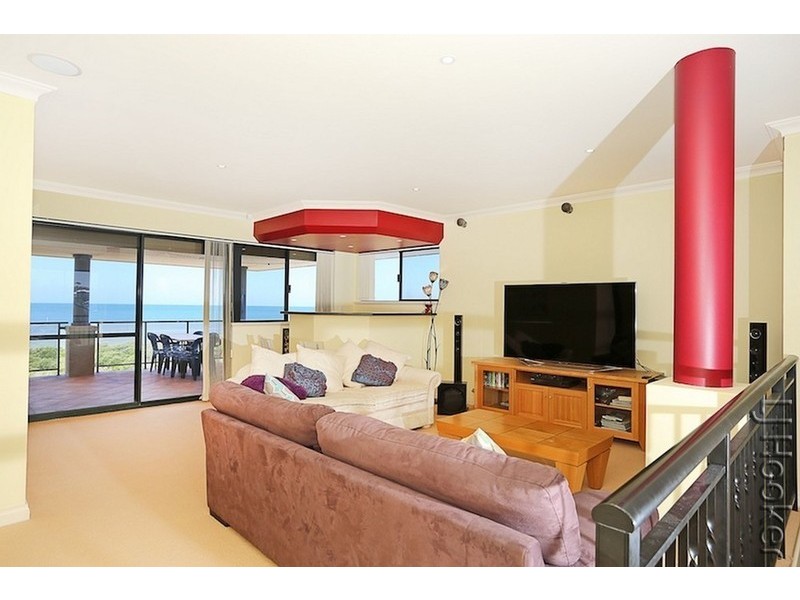 11 Sandy Cove, Halls Head WA 6210