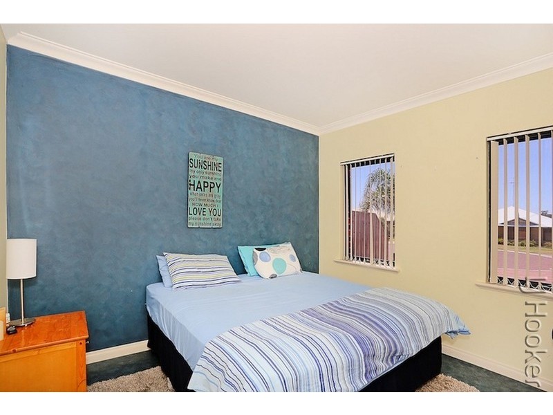 11 Sandy Cove, Halls Head WA 6210