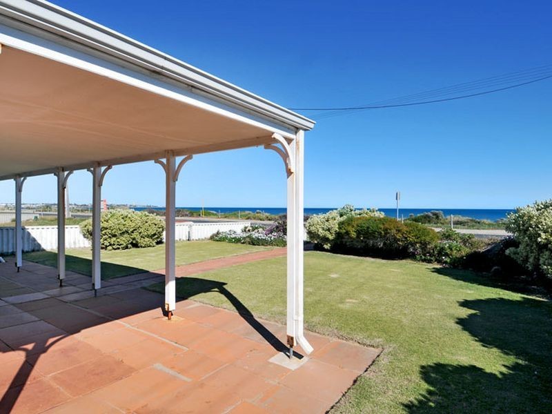 204 Ormsby Terrace, Silver Sands WA 6210