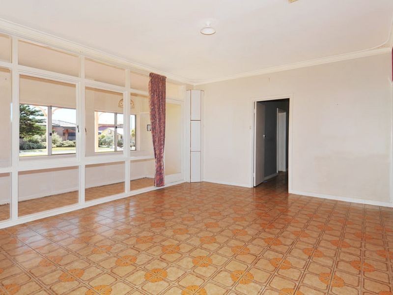 204 Ormsby Terrace, Silver Sands WA 6210