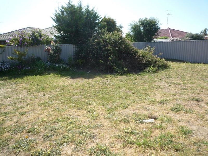 199 Mclarty Road, Halls Head WA 6210