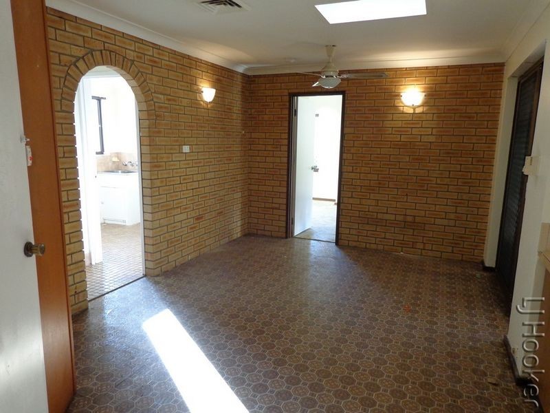 12 Roy Road, Coodanup WA 6210