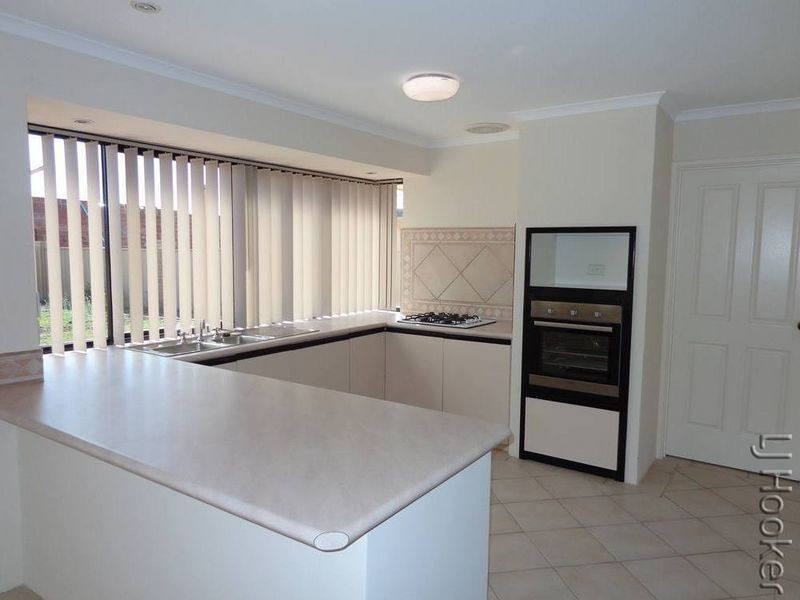 3 Fairsky Parade, Wannanup WA 6210